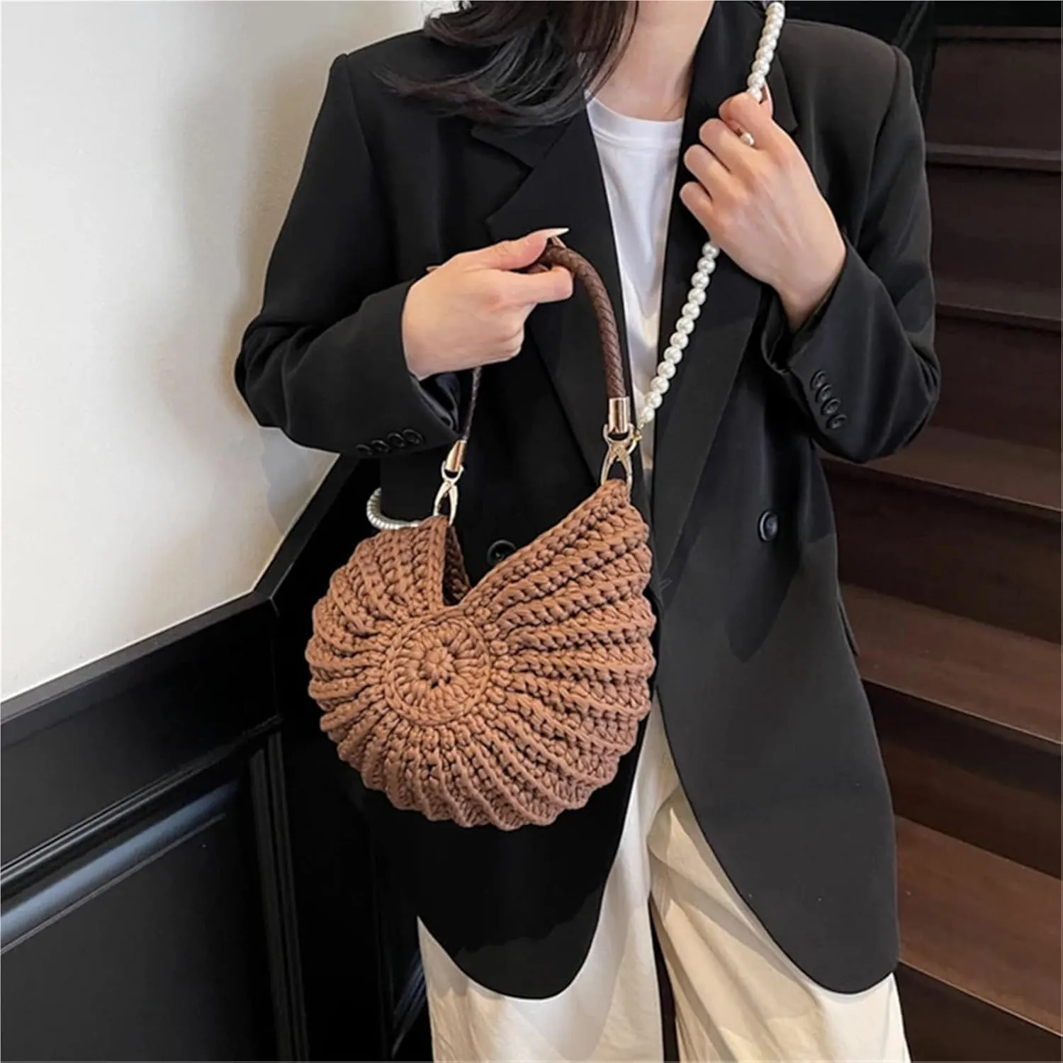 Handwoven Fashion Seashell Bag Stylish & Unique Boho Clutch With Pearl Summer Woven Handbag Small Shell Crossbody Beach Bag