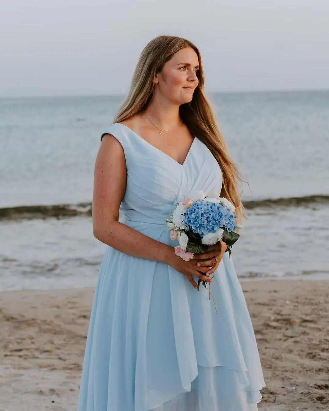 MAGGCIF V Neck Bridesmaid Dresses Long for Women with Pockets A Line Chiffon Formal Evening Gowns