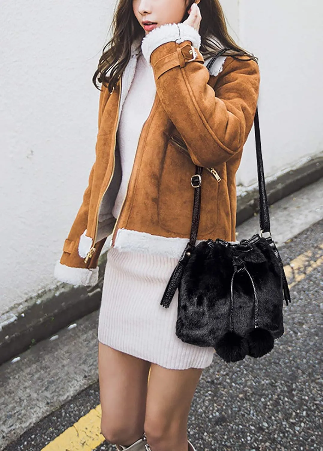 Plush Bucket Handbag Faux Fur Drawstring Fluffy Crossbody Bag Handle Shoulder Tote Bag