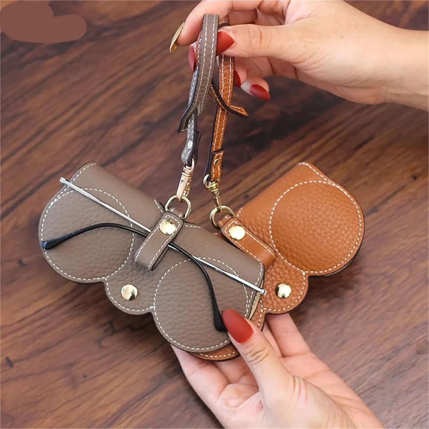 Sunglasses Bag Cute Portable genuine leather Glasses Case Protective Cover Men Women Glasses Clip Fashion Eyeglass Bag